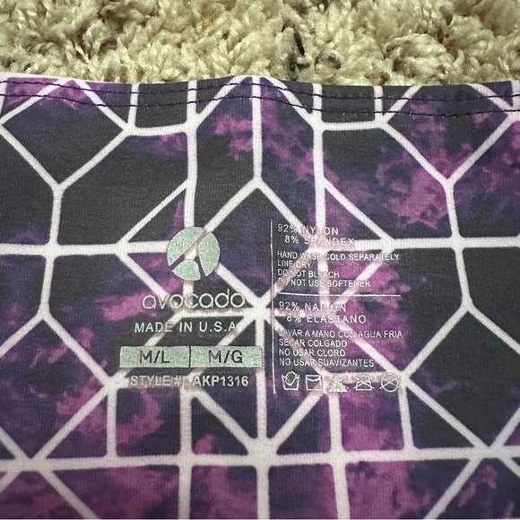 Avocado Purple Space Geometric‎ Capri Leggings Women’s Size Medium/Large Workout - Picture 14 of 16